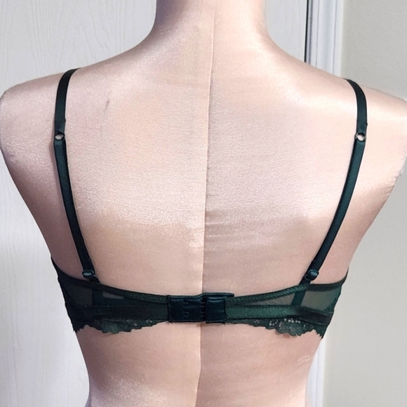 Victoria's secret Designer Collection Emerald Green Bra - Picture 5 of 7
